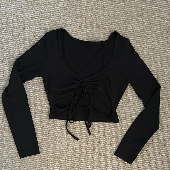 Black long sleeve crop top - Picture 1 of 2